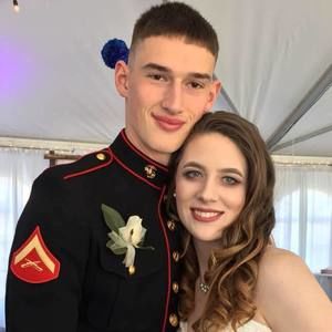 Meet your Posher, Adrianna